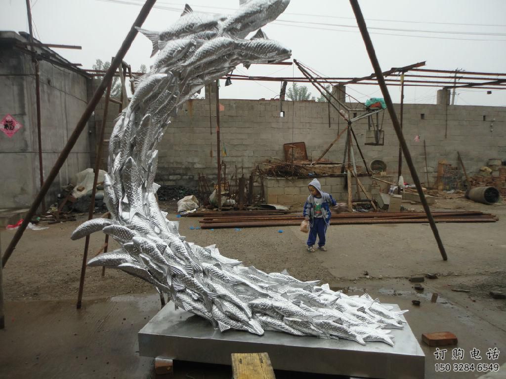 麥穗魚雕塑廠家 群魚小品 不銹鋼麥穗魚雕塑價格