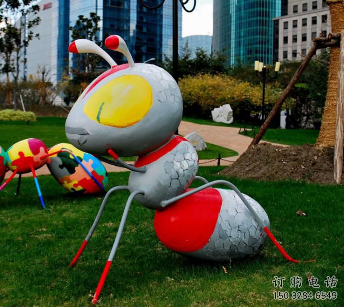 彩繪螞蟻雕塑廠家 供應不銹鋼彩繪螞蟻雕塑