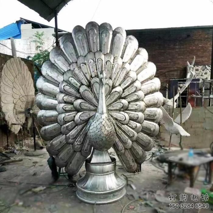 孔雀開屏雕塑廠家 金屬鍛造方式 不銹鋼孔雀開屏雕塑