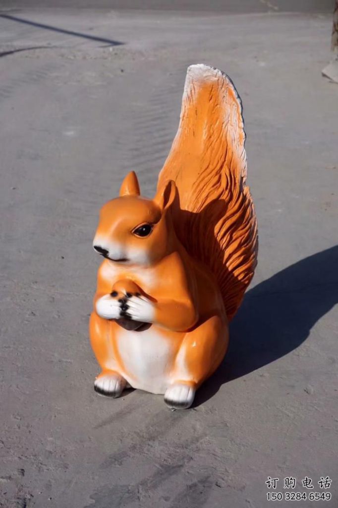 彩繪松鼠雕塑廠家 景觀松鼠雕塑規格型號