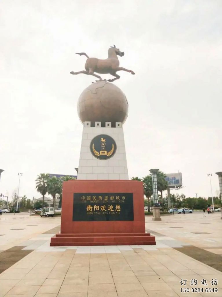 馬踏飛燕雕塑廠家 城市景觀建筑 不銹鋼馬踏飛燕雕塑