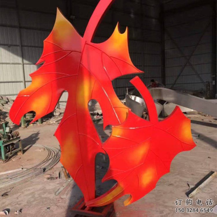 楓葉雕塑 園林噴漆小品  戶外大型噴漆楓葉雕塑廠家