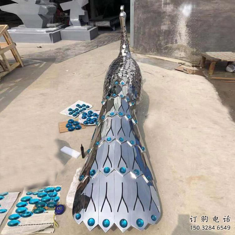 孔雀雕塑 鏡面彩繪擺件  戶外不銹鋼孔雀雕塑廠家