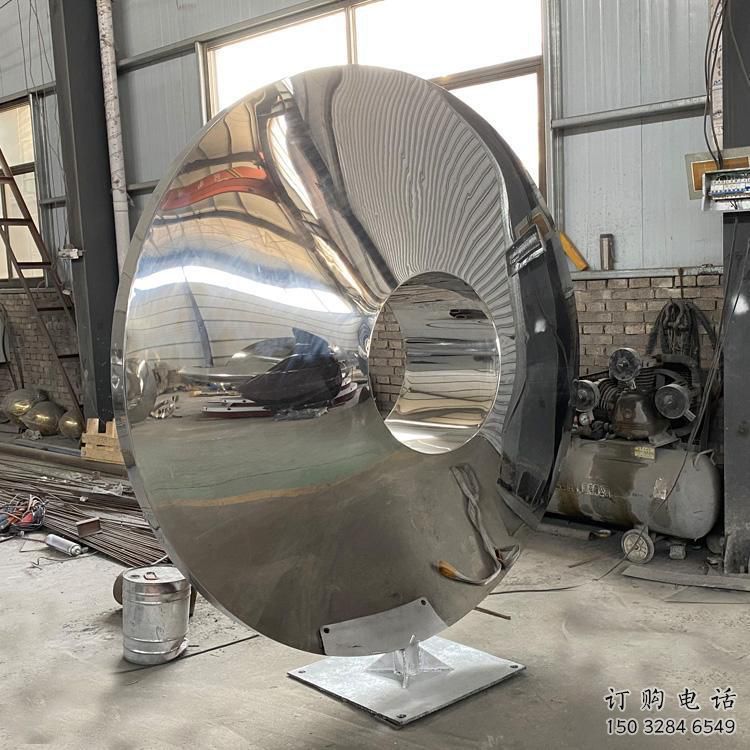 圓環(huán)雕塑 鏡面異形擺件 大型鏡面圓環(huán)雕塑廠家