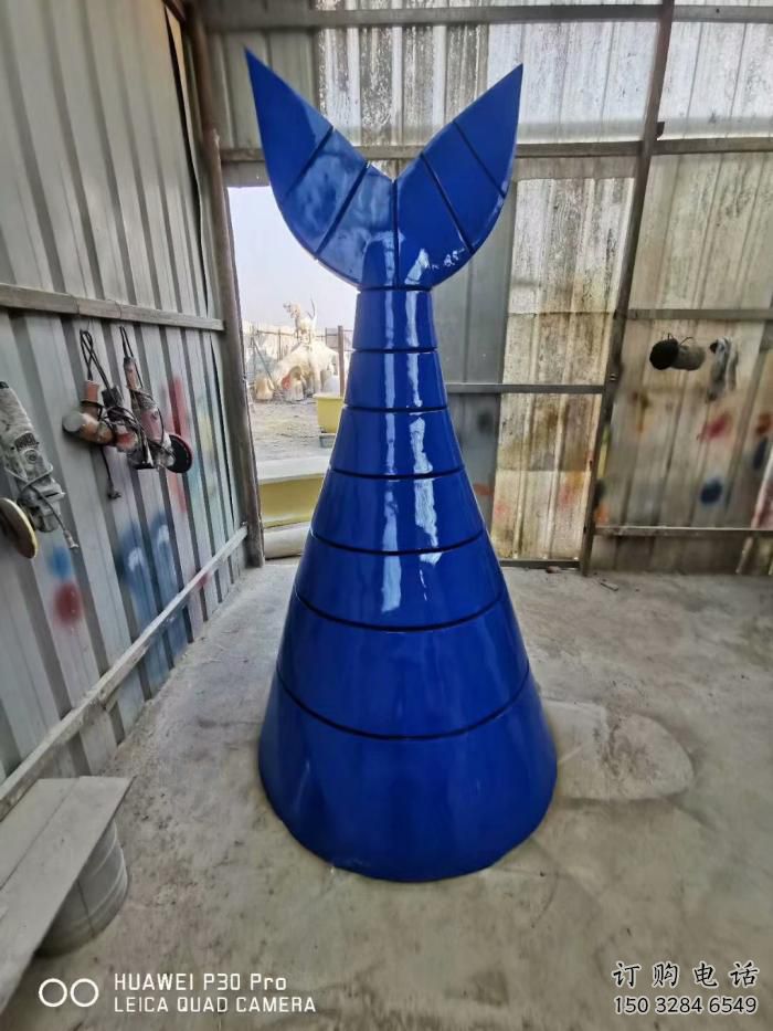 烤漆魚尾雕塑 草地異形雕塑 中式烤漆魚尾雕塑廠家