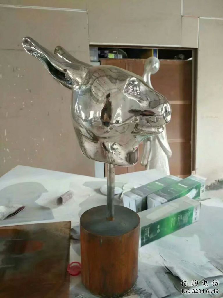 山羊雕塑 鍛造鏡面擺件 商場山羊雕塑廠家