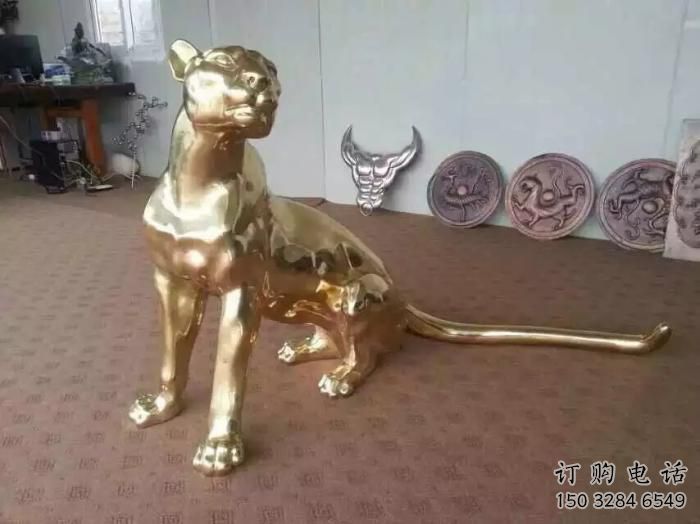 鍍金獵豹雕塑 酒店室內擺件 仿真鍍金獵豹雕塑廠家