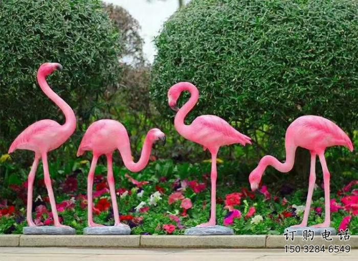 彩繪丹頂鶴雕塑廠家 卡通噴漆小品 草地仿真丹頂鶴雕塑