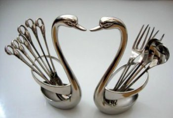 鏡面鵝雕塑廠家 現(xiàn)代酒店擺件 游樂場異形鵝雕塑