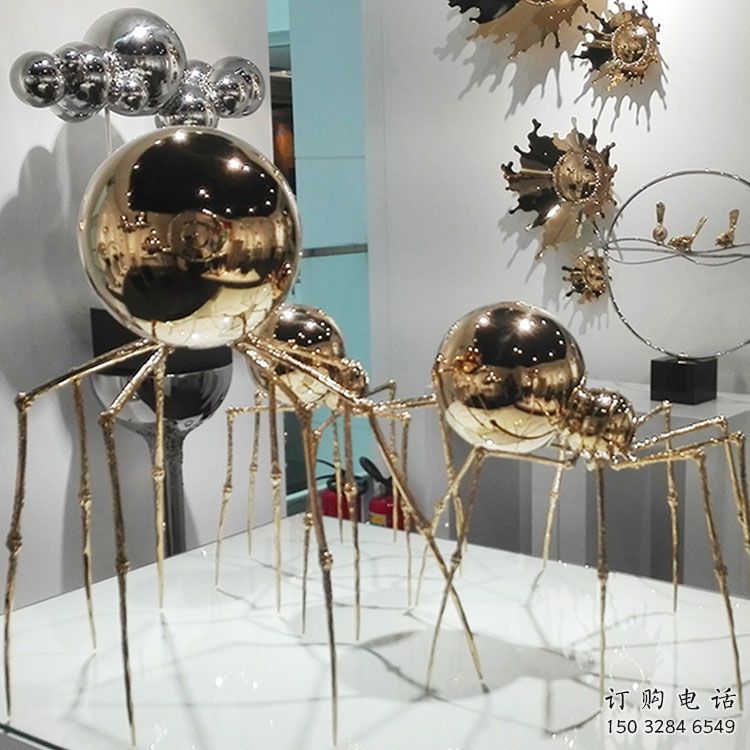 玄關蜘蛛雕塑廠家 創意仿真擺件 酒店賓館電鍍蜘蛛雕塑