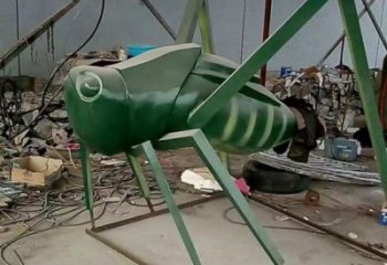 大型螞蚱雕塑廠家 中式戶外擺件 公園草地螞蚱雕塑