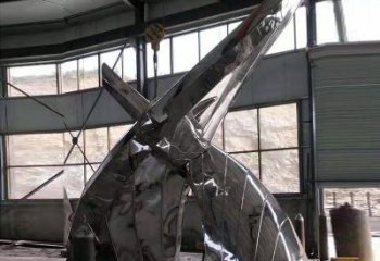 鏡面魚尾雕塑廠家 現(xiàn)代公園擺件 游樂場(chǎng)異形魚尾雕塑