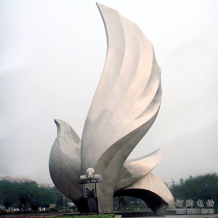 房地產飛鴿雕塑廠家 創意現代擺件 公園啞光飛鴿雕塑