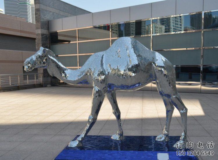 仿真駱駝雕塑廠家 戶外創意擺件 戶外大型駱駝雕塑