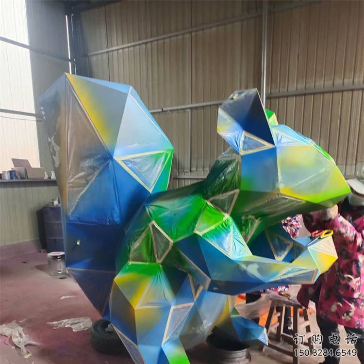 幾何松鼠雕塑廠家 中式室內擺件 烤漆切面松鼠雕塑