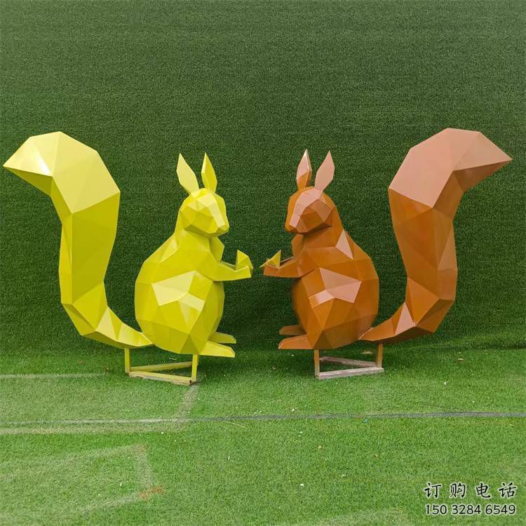 抽象松鼠雕塑廠家 創意戶外擺件 玄關彩繪松鼠雕塑