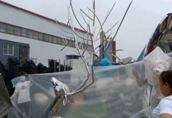 切面鹿頭雕塑廠家 現(xiàn)代抽象擺件 商場(chǎng)幾何鹿頭雕塑