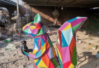 切面松鼠雕塑廠家 現(xiàn)代抽象擺件 商場幾何松鼠雕塑