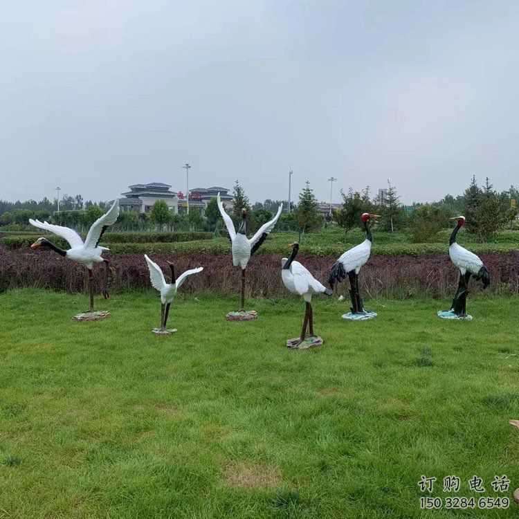 戶外白鶴雕塑廠家 戶外草地小品 酒店拉絲白鶴雕塑