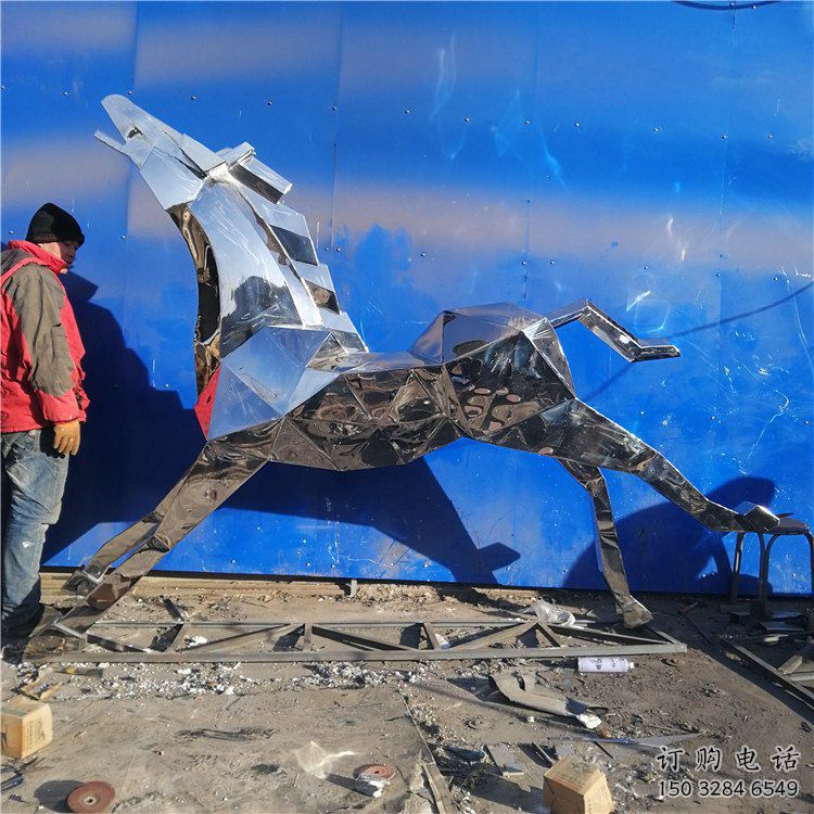 商業街奔馬雕塑廠家 大型創意擺件 步行街異形奔馬雕塑