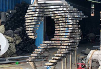 拉絲馬頭雕塑廠家 大型剪影擺件 游樂場異形馬頭雕塑