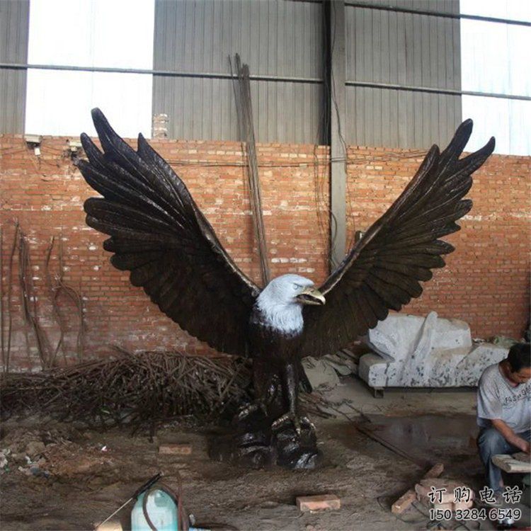 抽象雄鷹雕塑廠家 創(chuàng)意村口擺件 玄關(guān)彩繪雄鷹雕塑
