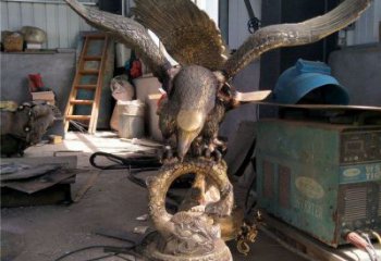 風(fēng)景區(qū)雄鷹雕塑廠家 中式室內(nèi)擺件 大型仿古雄鷹雕塑