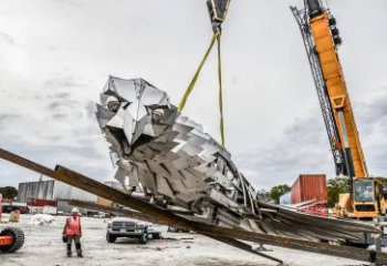 切面獵鷹雕塑廠家 現(xiàn)代抽象擺件 商場幾何獵鷹雕塑