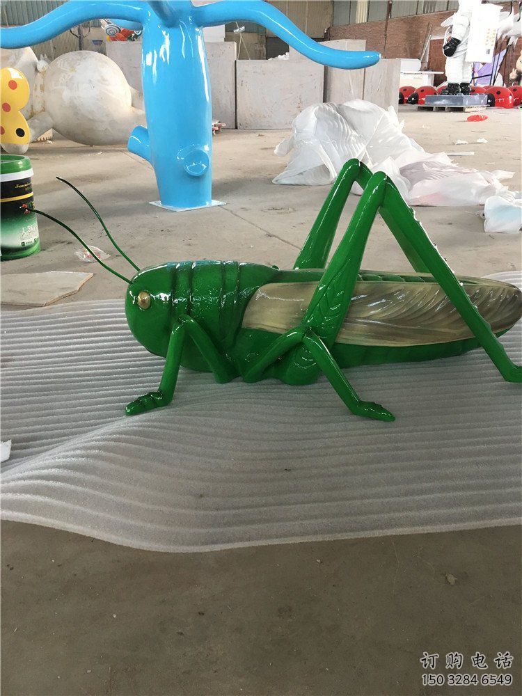 抽象蟈蟈雕塑廠家 創意公園擺件 戶外彩繪蟈蟈雕塑