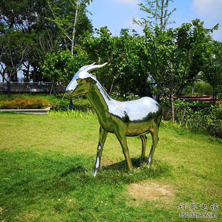 戶(hù)外羊雕塑廠家 公園小品 酒店拉絲羊雕塑