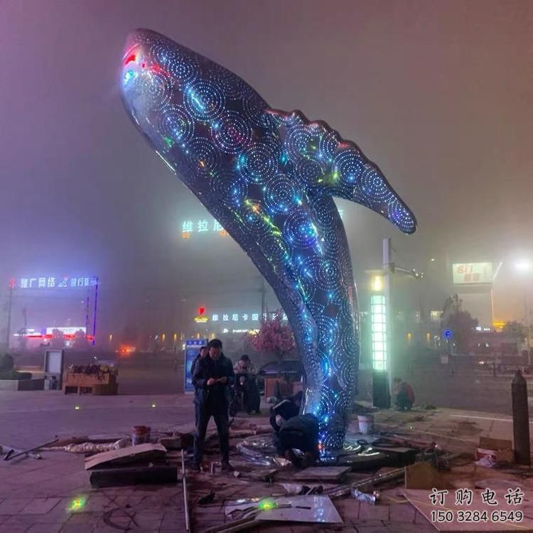 幾何鯨魚雕塑廠家 中式廣場擺件 戶外切面鯨魚雕塑