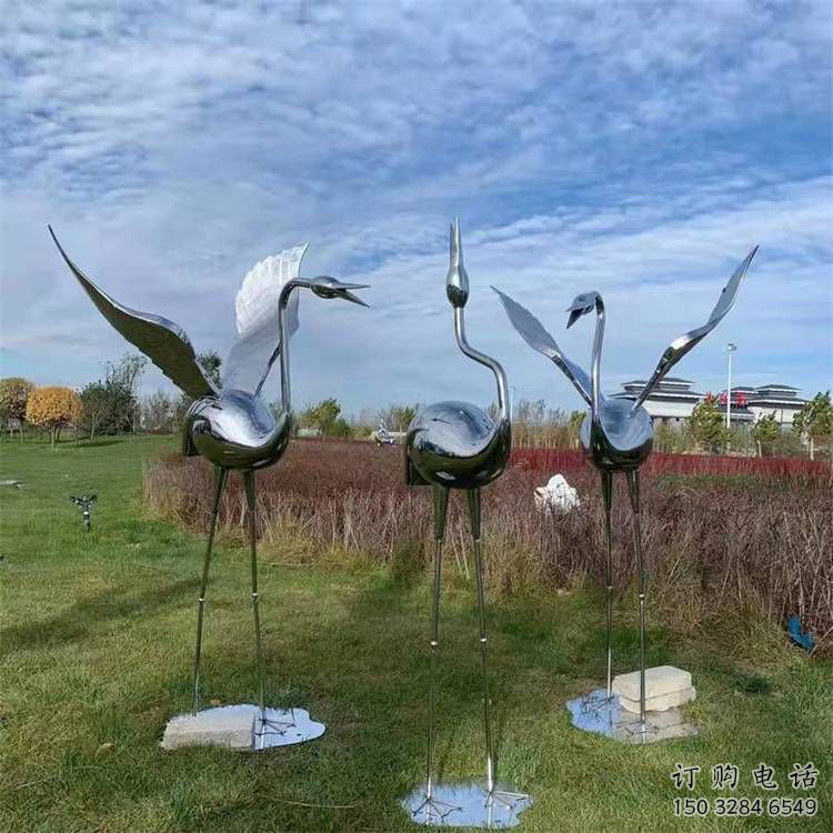 街道仙鶴雕塑廠家 創意街頭小品 酒店拉絲仙鶴雕塑