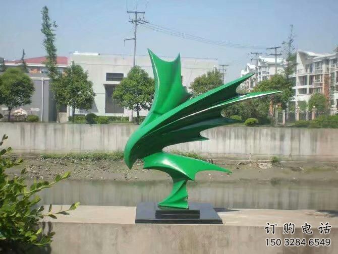 別墅區老鷹雕塑廠家 公園噴漆小品 戶外幾何老鷹雕塑