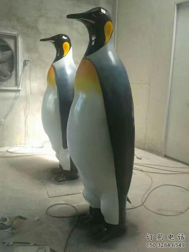 園林企鵝雕塑廠家 大型公園擺件 街道仿真企鵝雕塑