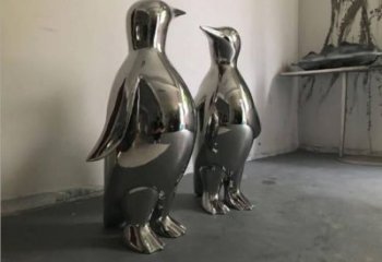 鍛造企鵝雕塑廠家 卡通噴漆擺件 廣場(chǎng)鏡面企鵝雕塑