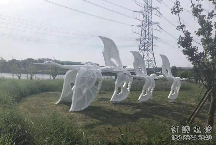 抽象白鷺雕塑廠家 創意村口擺件 廣場彩繪白鷺雕塑