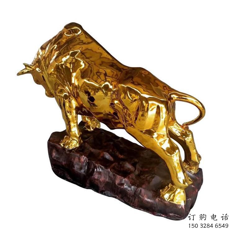 玄關(guān)金牛雕塑廠家 創(chuàng)意酒店擺件 現(xiàn)代金牛雕塑