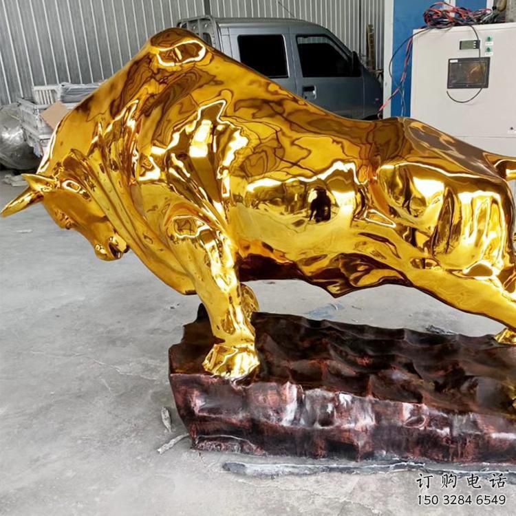 商場(chǎng)金牛雕塑廠家 中式室內(nèi)小品 酒店拉絲金牛雕塑
