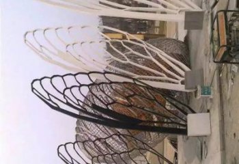 街道翅膀雕塑廠家 創(chuàng)意村口小品 酒店拉絲翅膀雕塑