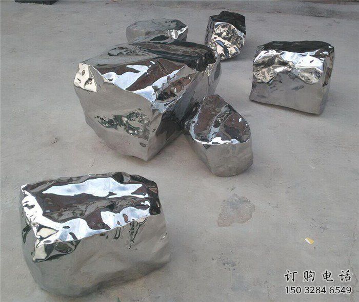 戶外石塊雕塑廠家 鏡面公園小品 大型不銹鋼石塊雕塑