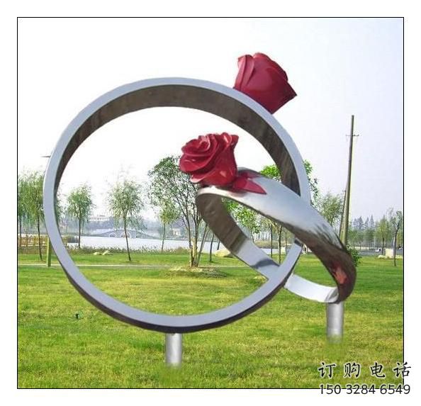 別墅區(qū)戒指雕塑廠家 大型現(xiàn)代擺件 抽象不銹鋼戒指雕塑