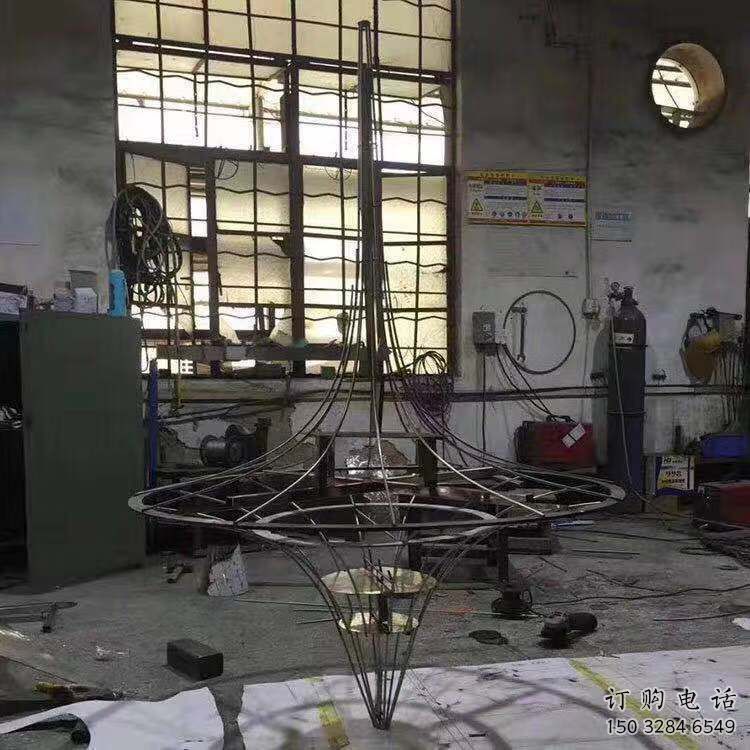 戶外陀螺雕塑廠家 噴漆小品 生產(chǎn)不銹鋼陀螺雕塑