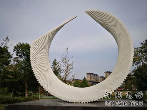 街頭鳳尾雕塑廠家 大型別墅區擺件 鋼管不銹鋼鳳尾雕塑生產