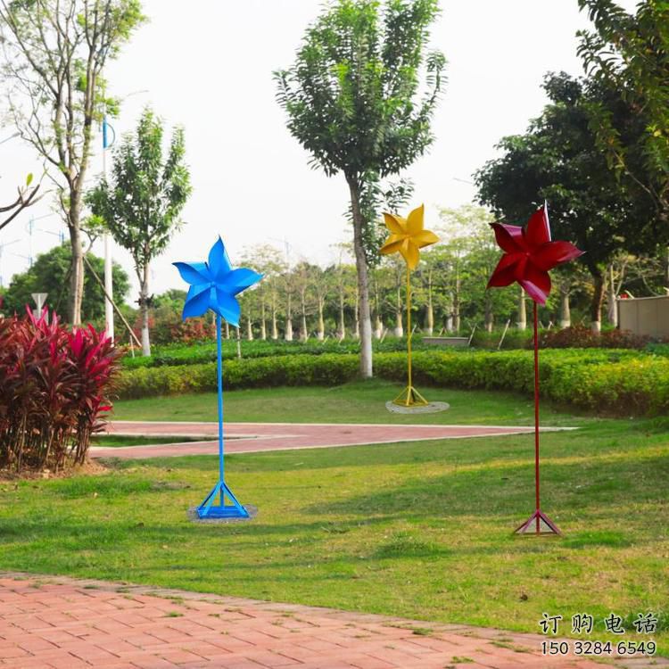 草地風車雕塑廠家 現代公園小品 大型不銹鋼風車雕塑生產