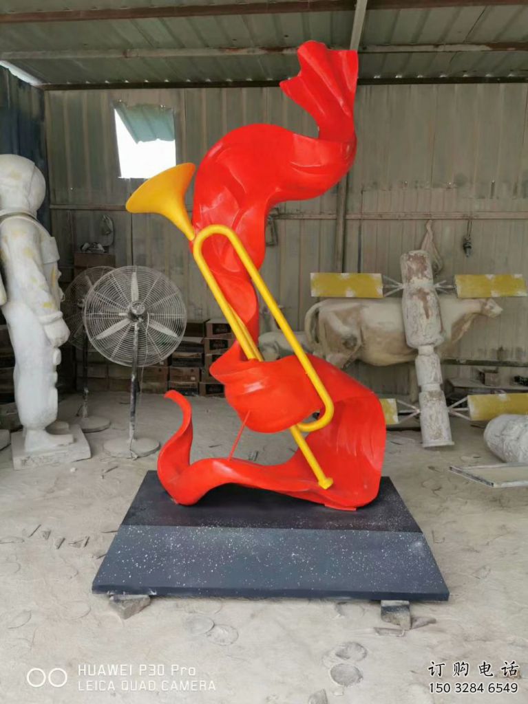 大型沖鋒號(hào)雕塑廠家 鍛造小品 現(xiàn)代不銹鋼沖鋒號(hào)雕塑生產(chǎn)