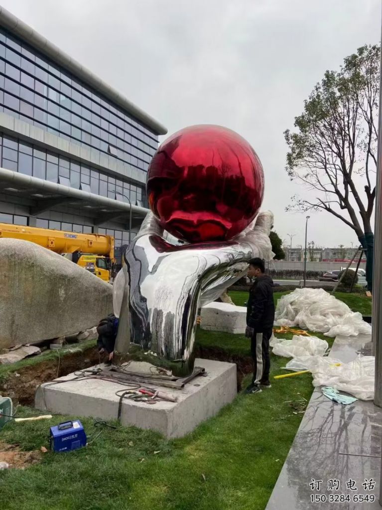 現代手掌雕塑廠家 大型別墅區擺件 創意不銹鋼手掌雕塑廠