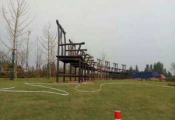 創(chuàng)意椅子雕塑廠家 戶外小品 公園不銹鋼椅子雕塑廠
