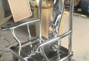 大型椅子雕塑廠家 公園小品 廣場(chǎng)不銹鋼椅子雕塑廠