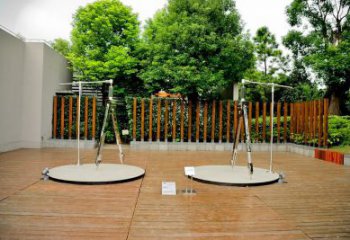 商業街圓規雕塑廠家 戶外擺件 鏡面不銹鋼圓規雕塑廠