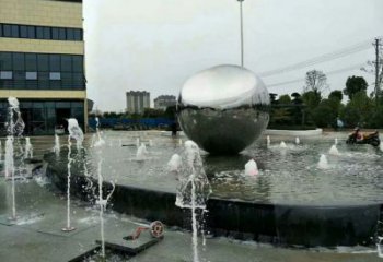 街道水簾雕塑廠家 現(xiàn)代擺件 鏡面不銹鋼水簾雕塑定做